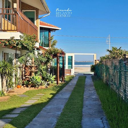 Pousada Recanto Edenico - A Beira Mar Da Praia Ponta Do Papagaio, Palhoca Sc Екстер'єр фото